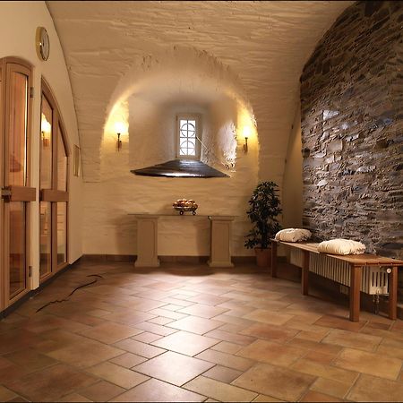 Hotel Und Restaurant Burg Schnellenberg Attendorn Exterior foto